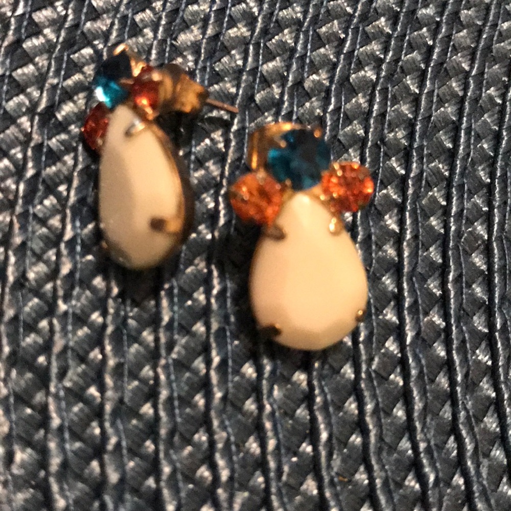 Teardrop earring post